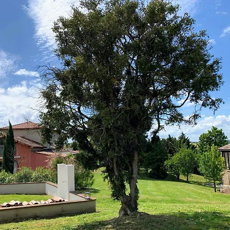Ferienhaus Panoramic Views Of The Pyrenees In Lauragais Aignes