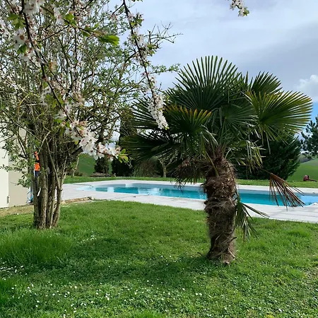 Ferienhaus Panoramic Views Of The Pyrenees In Lauragais Aignes