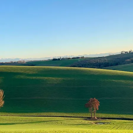 Panoramic Views Of The Pyrenees In Lauragais Ferienhaus