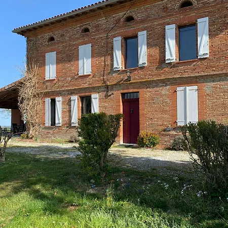 Panoramic Views Of The Pyrenees In Lauragais * Aignes